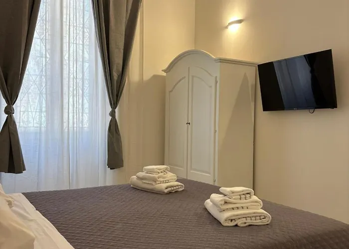 Charme & Chic Luxury Guest house Rome