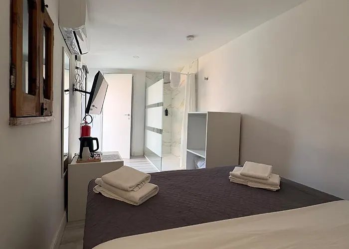 Charme & Chic Luxury Guest house